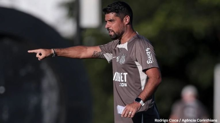 Corinthians tem desfalque para jogo contra o RB Bragantino; veja provável escalação