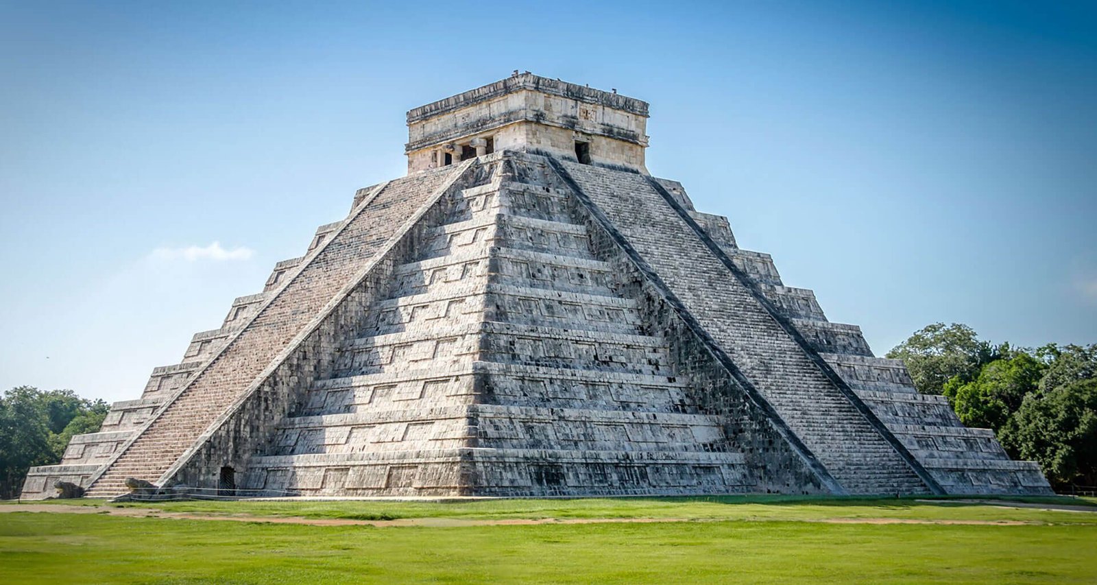 Descoberta em pirâmide revela colapso dramático da dinastia maia, dizem arqueólogos