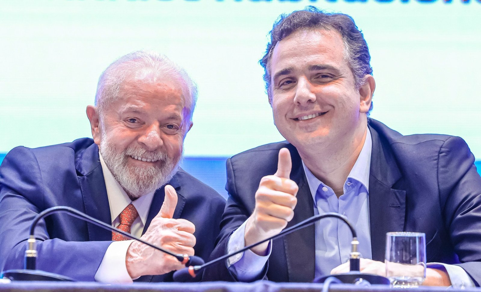Em reunião, Lula defende Pacheco após crítica de governistas