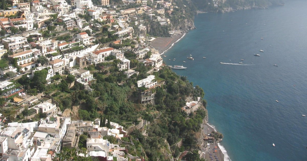 ‘Ripley’: reservas para hospedagens na Costa Amalfitana têm aumento de 93% após lançamento da série