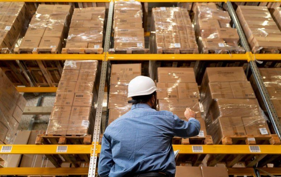 PMI industrial do ISM cai mais em outubro, mostra ISM | Mundo