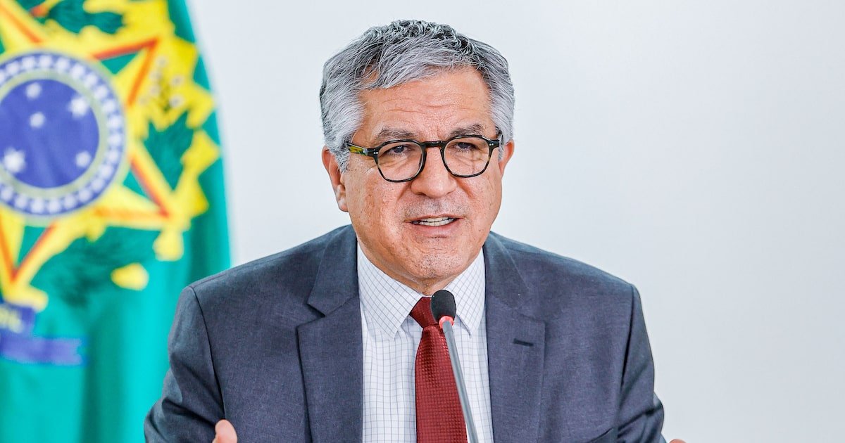 Planos de saúde poderão abater R$ 4 bilhões em dívidas se oferecerem consultas, afirma Padilha