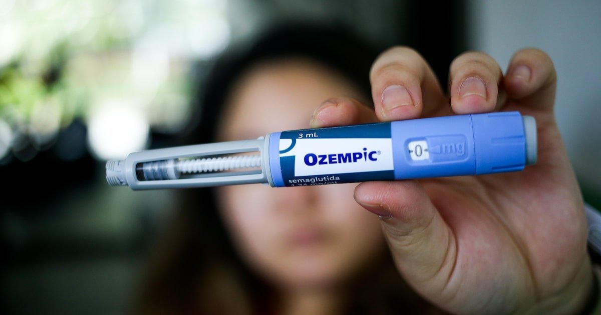 Retenção de receita médica para compra de Ozempic, Mounjaro e outras canetas começa a valer hoje