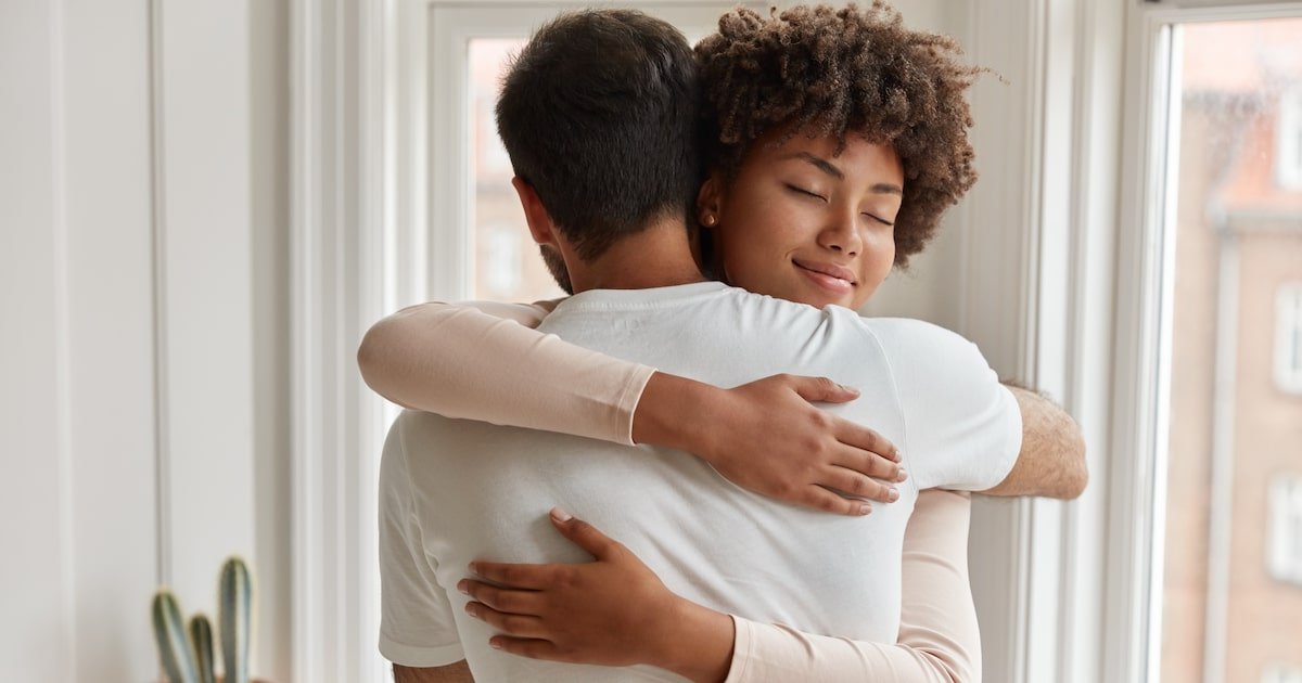 7 maneiras de aumentar o nível do ‘hormônio do amor’