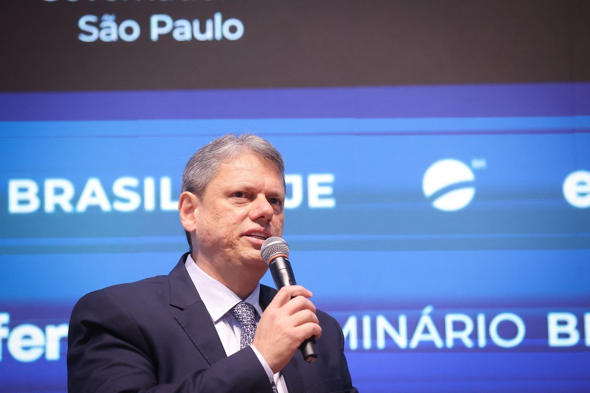Tarcísio diz que afastar auditores é ‘resposta imediata’ à investigação de corrupção na Secretaria da Fazenda | Política