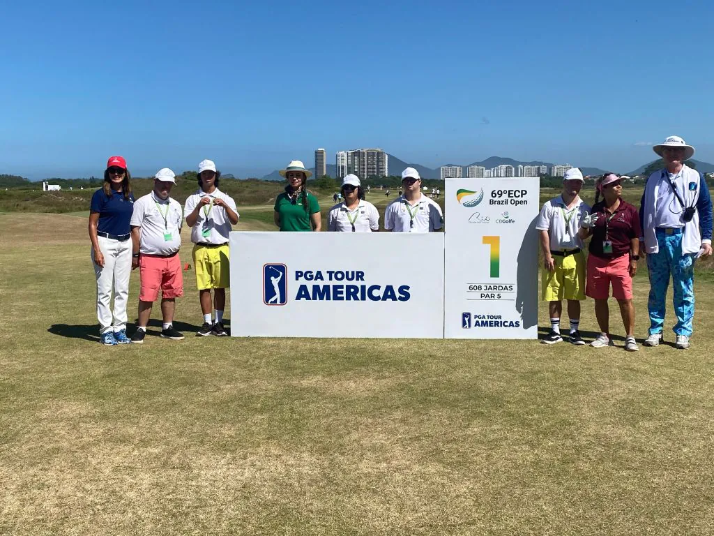 Voluntários no Brazil Open Tour de golfe