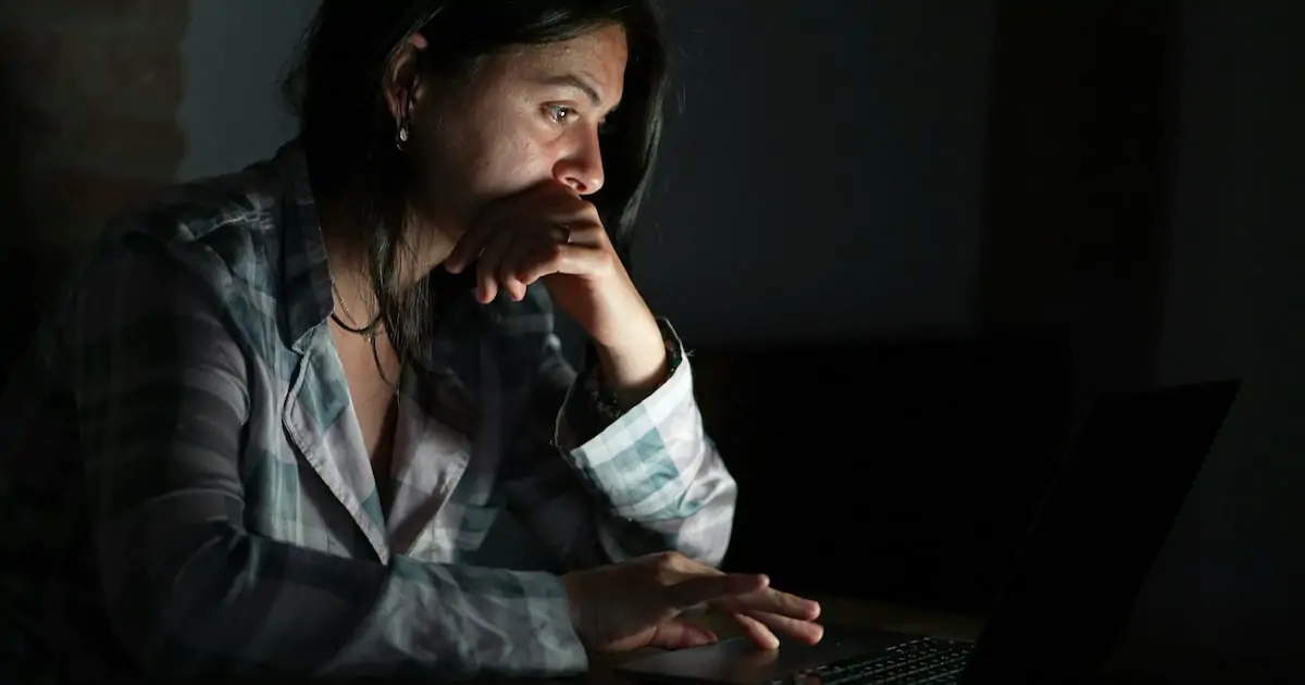 Startups de IA oferecem ‘contato’ com pessoas mortas; especialistas em luto levantam preocupações